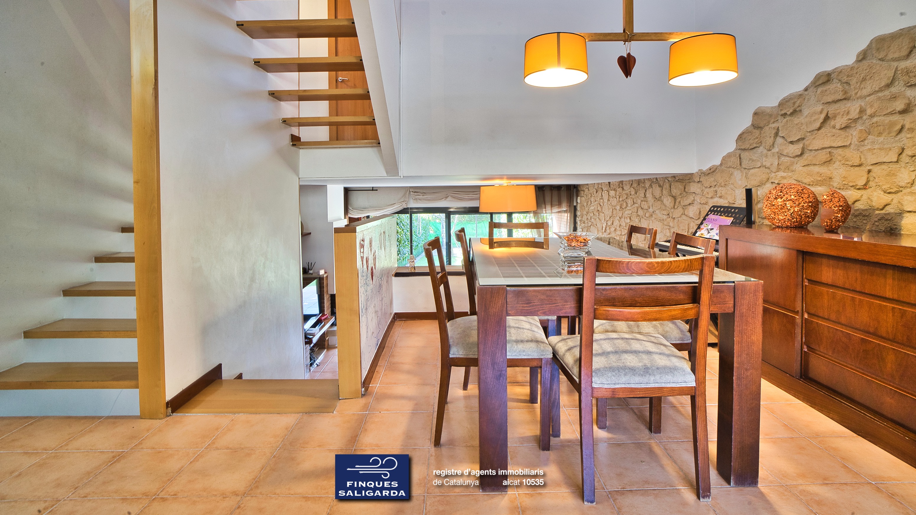 Casa adossada a la venda, Can Camp, l' Ametlla del Vallès